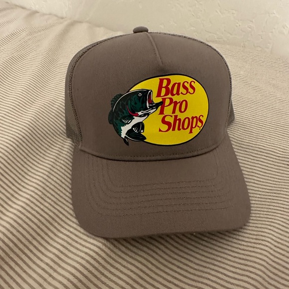 Bass Pro Shops Trucker Hat - Picture 1 of 5